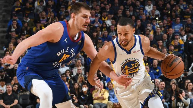 足球世界杯亚洲区预选赛关键比赛回顾（亚洲世预赛关键对决盘点）