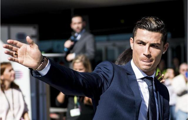 李霄鹏：近两场比赛运气站在我们这边，最重要的还是态度严肃（李霄鹏：近两战好运相随，最关键仍是严肃的比赛态度）