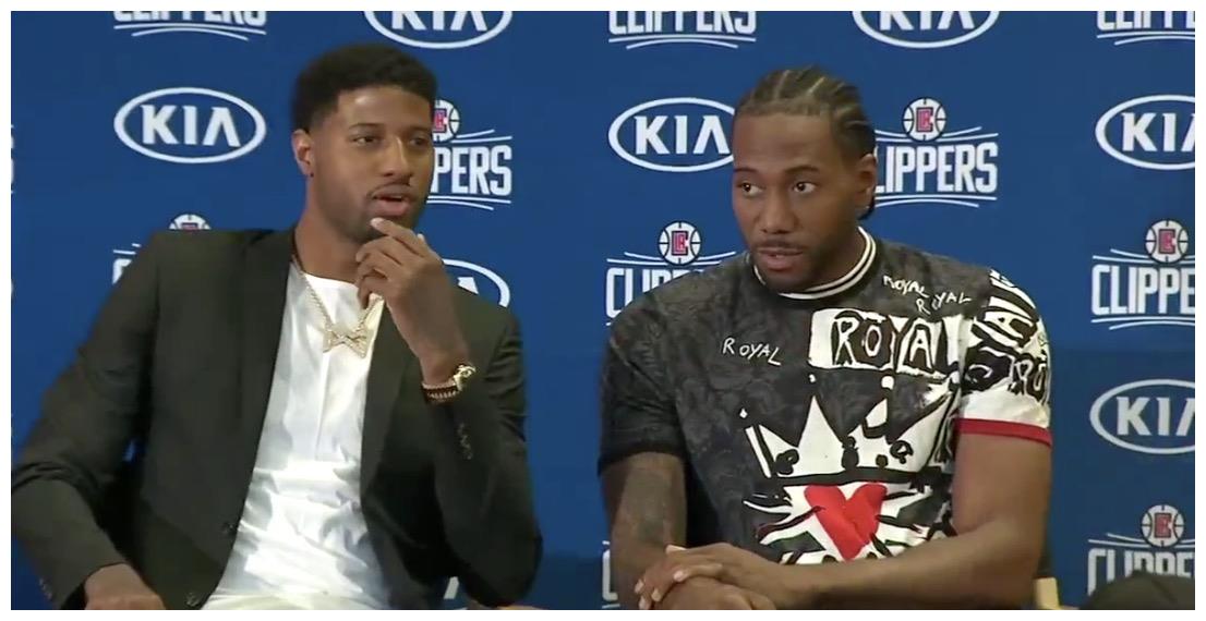 另一个半球的思念，奥斯卡晒出在家观看海港亚冠比赛照片（远隔重洋心系海港，奥斯卡晒在家观战亚冠照）