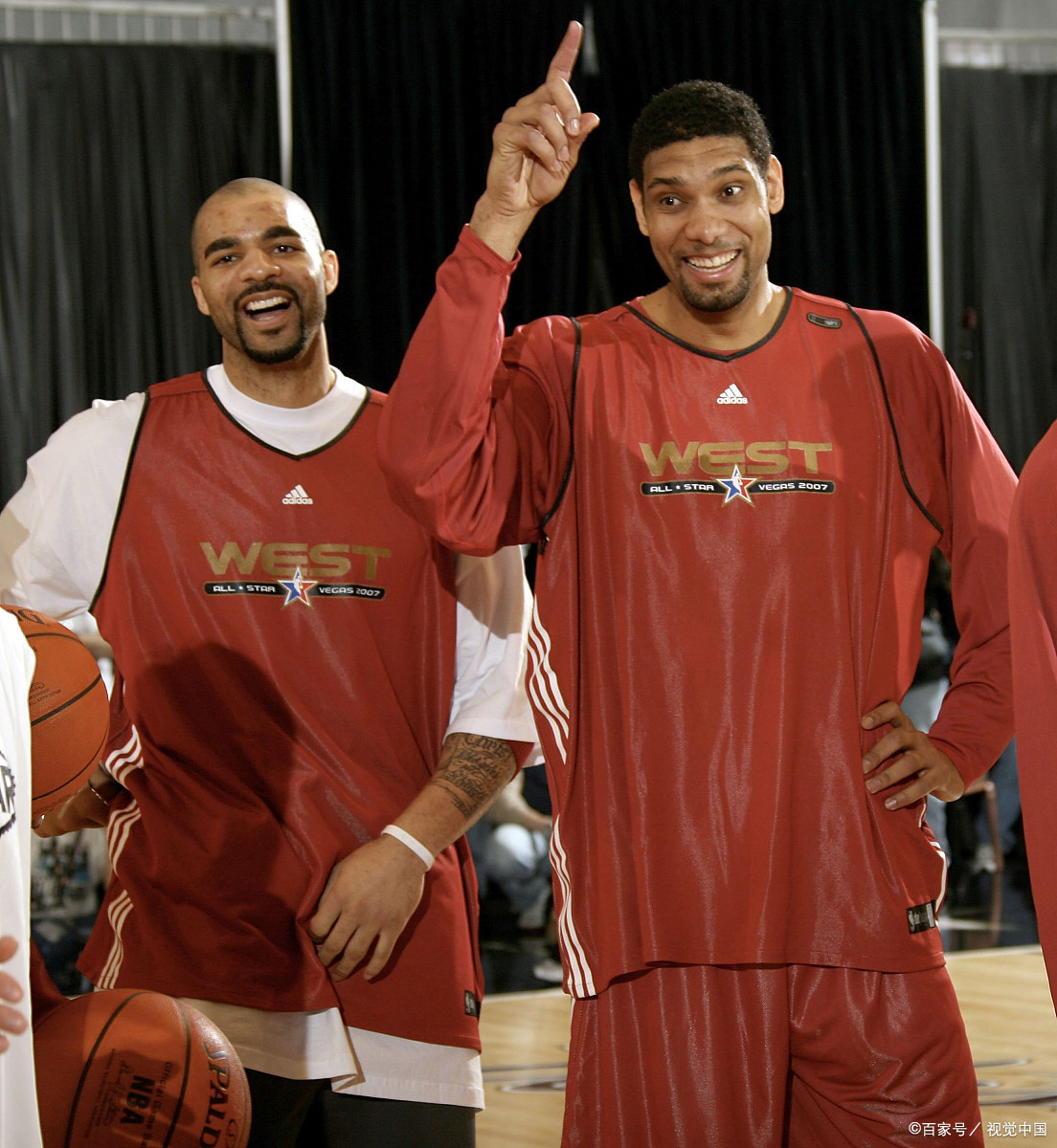 随着阿森纳2-0，切尔西1-3，利物浦1-1，英超最新积分榜出炉（英超最新积分榜出炉：阿森纳2-0告捷，切尔西1-3落败，利物浦1-1战平）