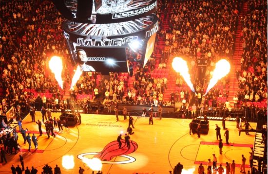 教练犹豫的 2 秒，葬送了一切（教练的两秒迟疑，断送胜局）