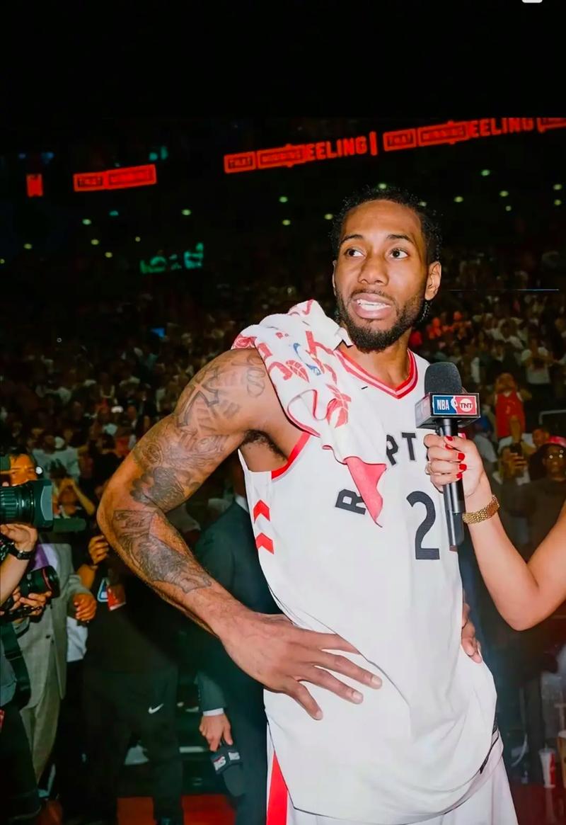 超高效率！哈里斯12中10贡献赛季新高26分（12投10中！哈里斯砍下赛季新高26分，效率惊人）