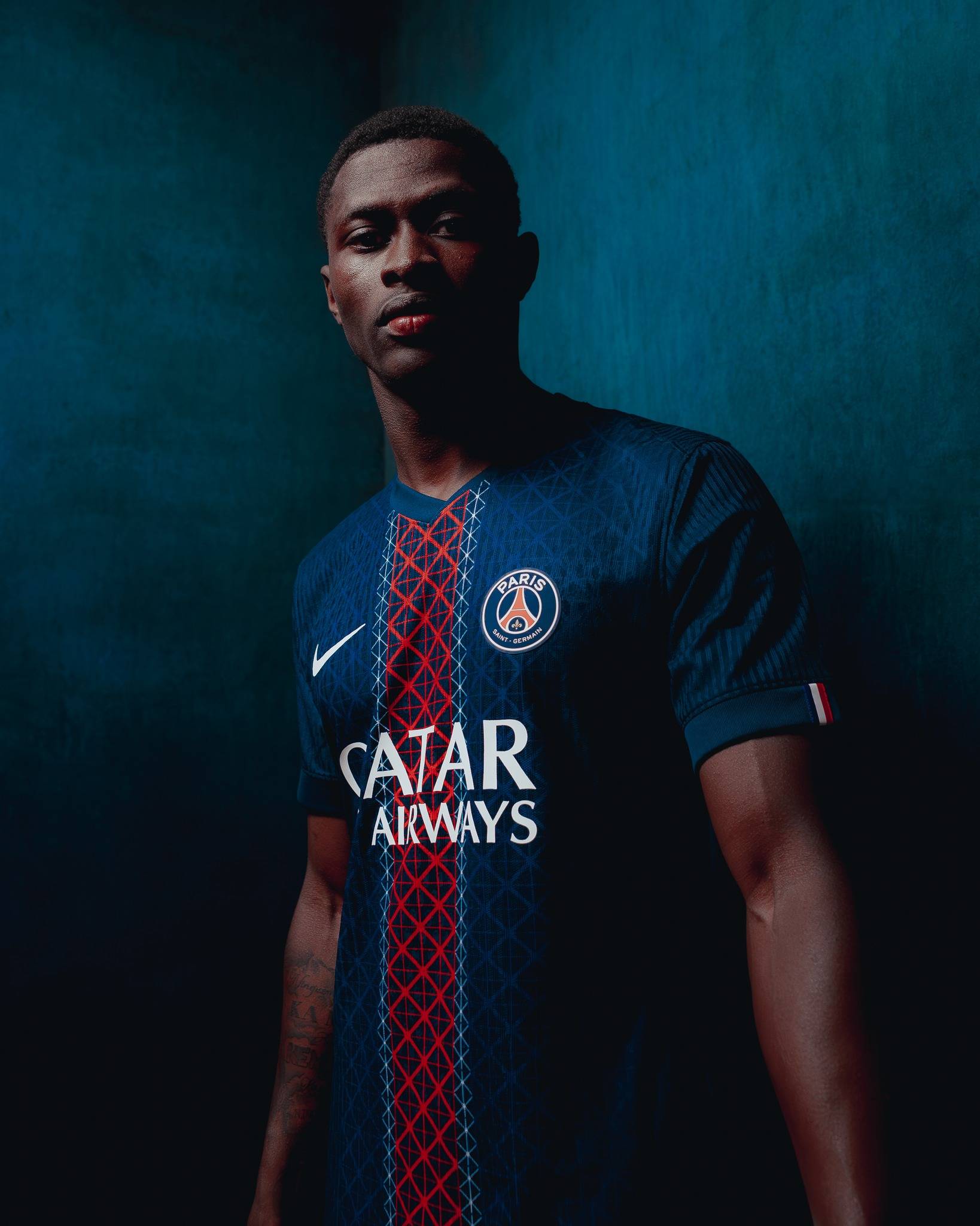 罗马诺：恩德里克接近租借加盟里昂，协议不含买断权（罗马诺：恩德里克有望以租借方式加盟里昂，协议不含买断条款）