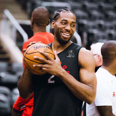 卡斯尔：东契奇是多次入选全明星的球员，不可能完全阻止他（卡斯尔：东契奇多次全明星在身，想彻底限制他不现实）