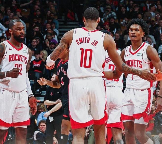 邮报：梅努希望冬窗离开曼联，有12家俱乐部对他感兴趣（每日邮报：梅努盼冬窗离开曼联，12队有意）