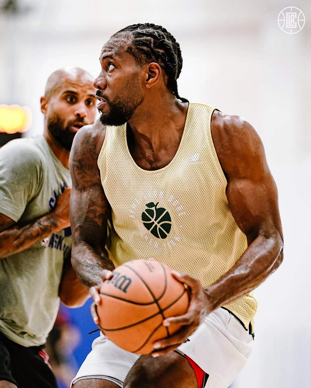 DO：巴萨、曼城、巴黎都有意阿克利乌什，他更可能明夏转会（DO：巴萨、曼城、巴黎均有意阿克利乌什，明夏转会可能性更大）