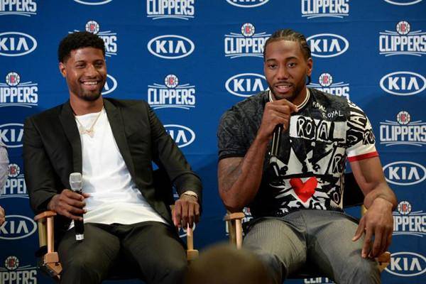 连续20场联赛进球2+，拜仁追平自己保持的德甲历史纪录（拜仁连续20场联赛至少进两球，追平其所保持的德甲历史纪录）