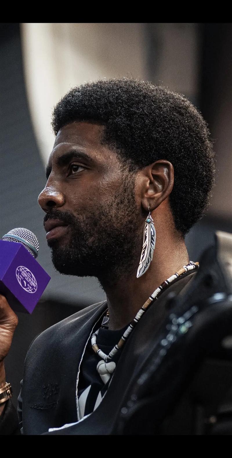 记者：勇士不会禁赛或罚款追梦，并对他当时主动离场感到高兴（记者：勇士不对追梦禁赛或罚款，并对他选择主动离场表示满意）